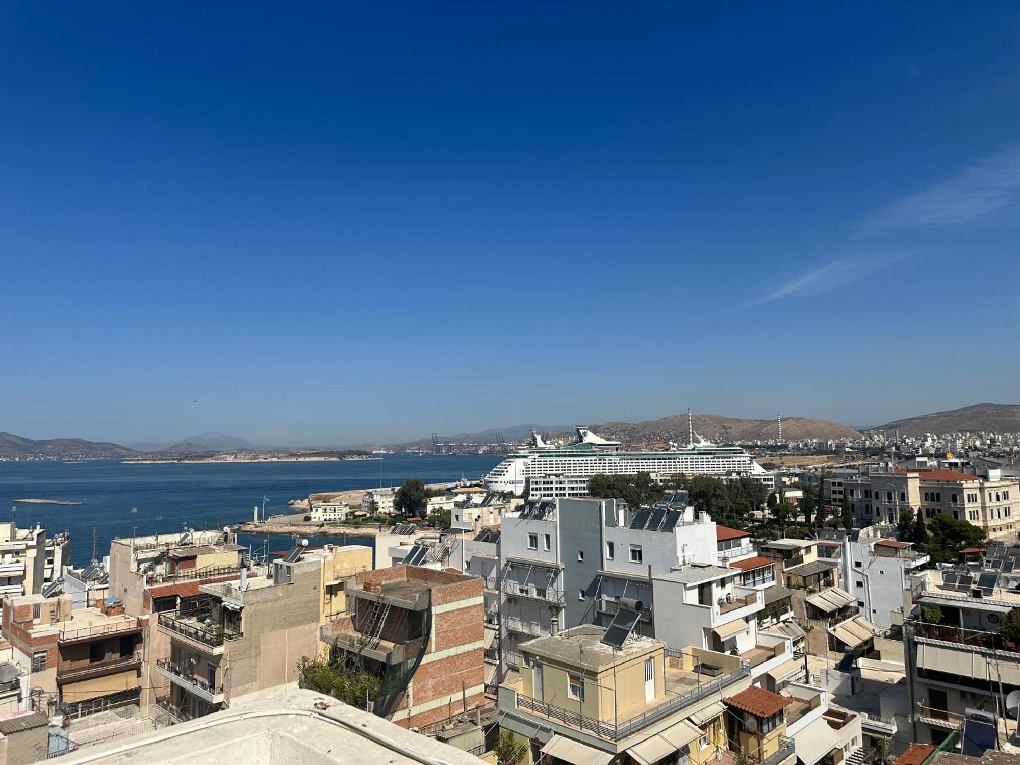 Lux Apartment Next To The Sea Pireus Eksteriør bilde